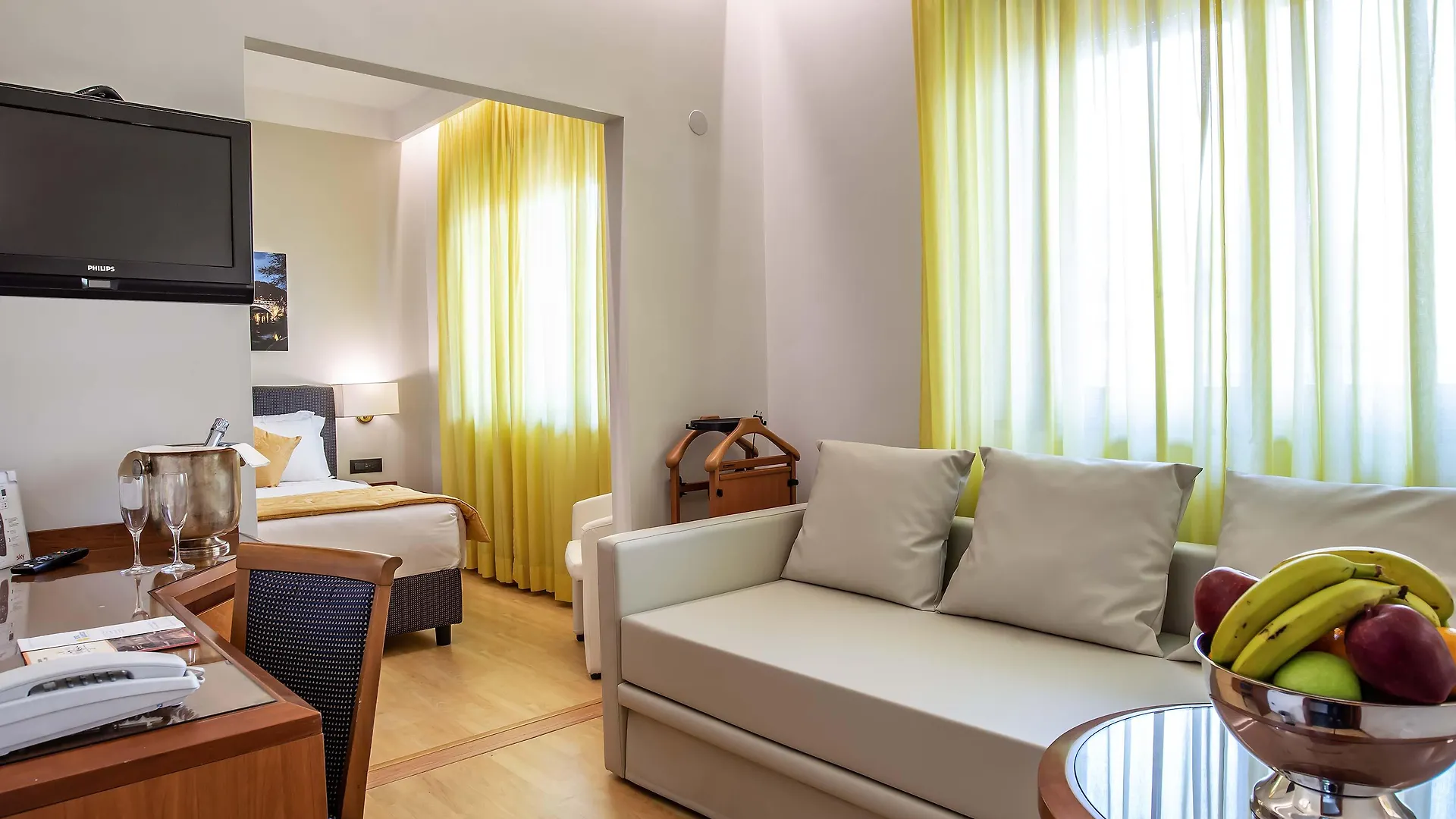 Hotel La Giocca Rome 4*,  Italy